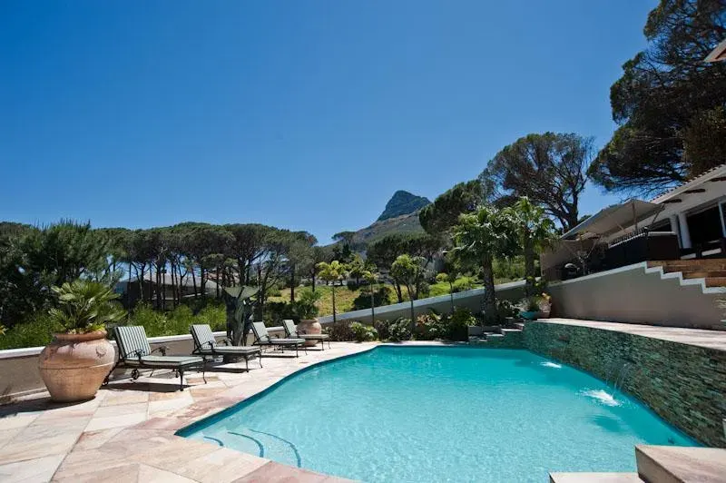 Quebec Villa in Camps Bay – photo 20