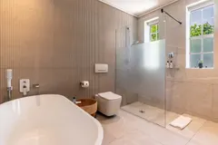 Villa Bahia in Bantry Bay – photo 36 thumbnail