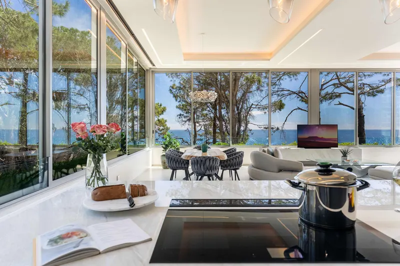 Glass House in Camps Bay – photo 17