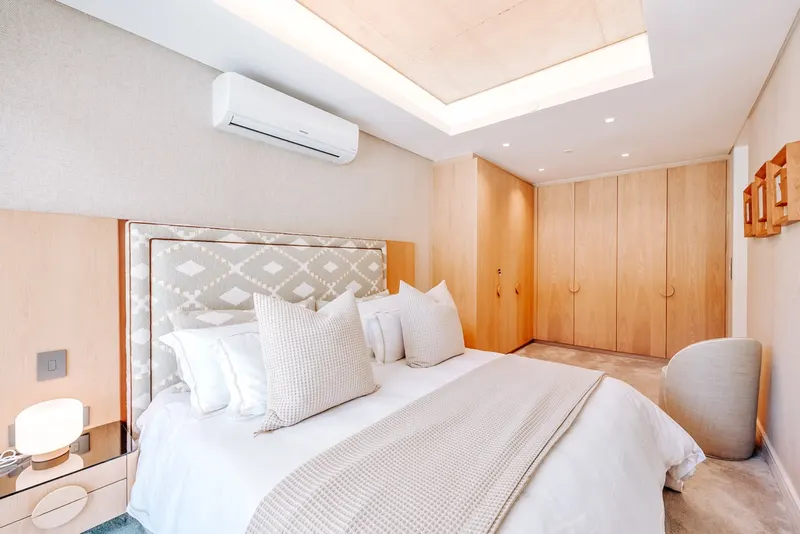 Plush Penthouse in Sea Point – photo 19