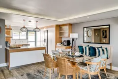 9 On Nautica in Camps Bay – photo 13 thumbnail