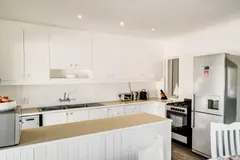 Villa Santorini in Hout Bay – photo 19 thumbnail