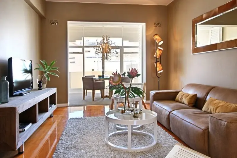 The Saunders Apartment