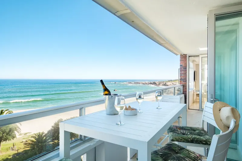 Beach Vistas in Camps Bay – photo 1