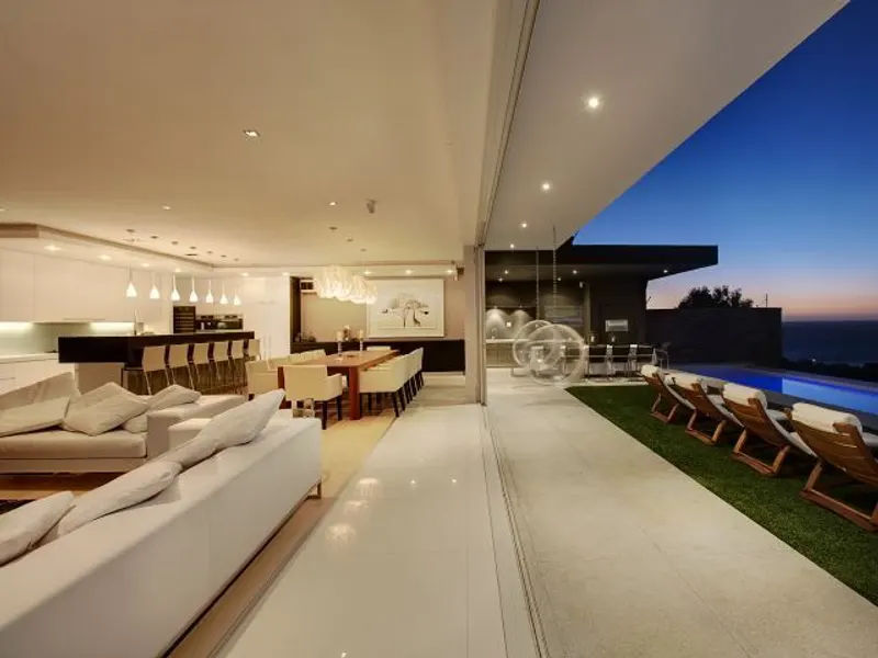 Geneva Villa in Camps Bay – photo 48
