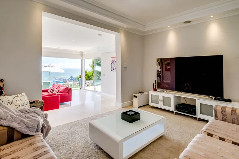 Villa Stanleon in Bantry Bay – photo 9
