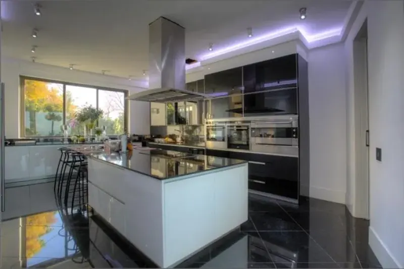 Villa St. Leon in Bantry Bay – photo 12