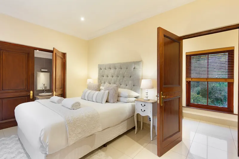 Constantia Grande and Den in Constantia – photo 9