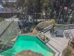 De Wet Villa in Bantry Bay – photo 1 thumbnail