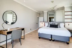 Ocean Penthouse Retr in Camps Bay – photo 13 thumbnail