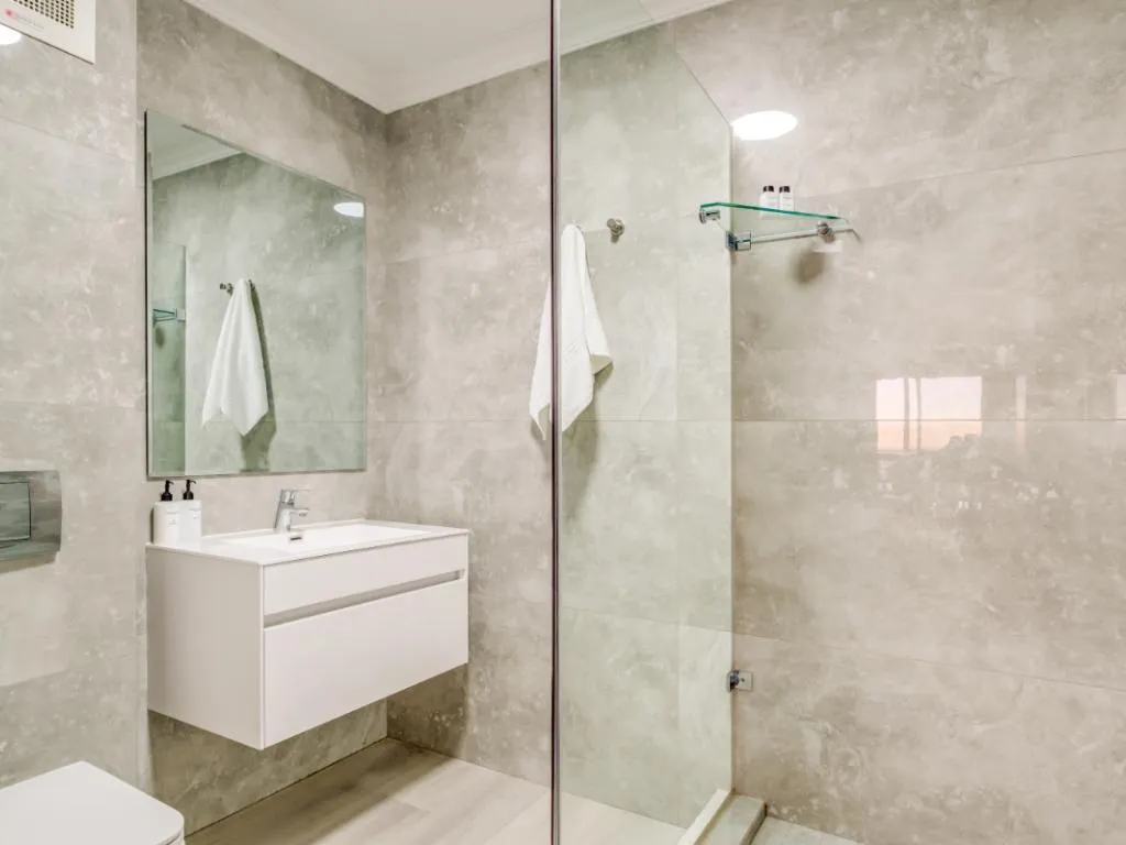 property_c5f0e626-7f6e-466c-a603-7cc6264ee693_49