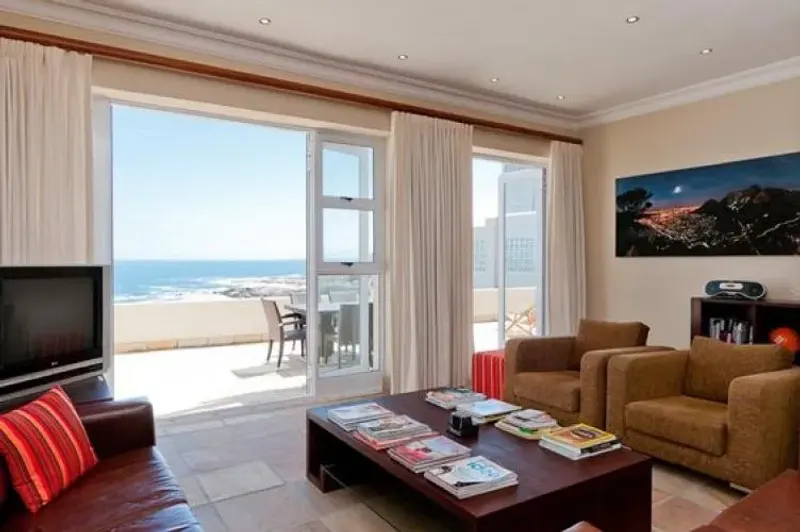 Conway Court Apartment in Bantry Bay – photo 5
