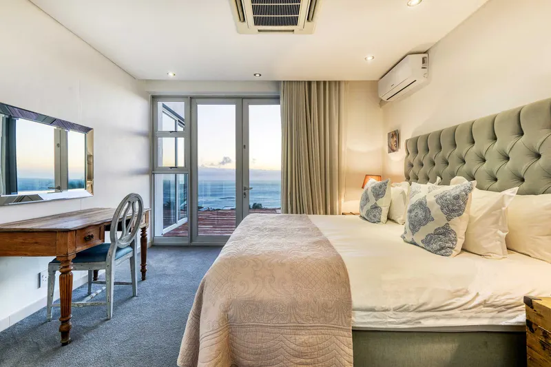 Gratia Villa in Camps Bay – photo 37