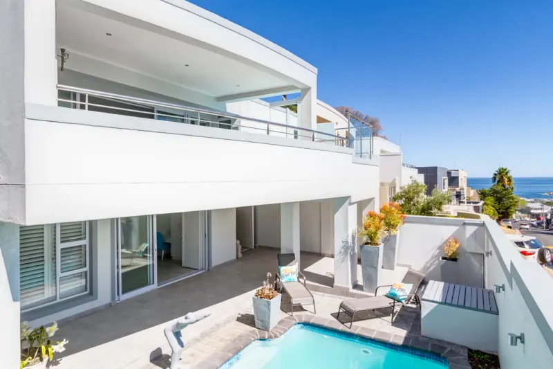 Villa Azzure in Camps Bay – photo 5