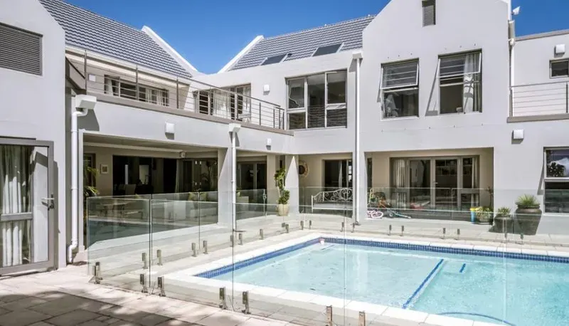 Constantia Villa
