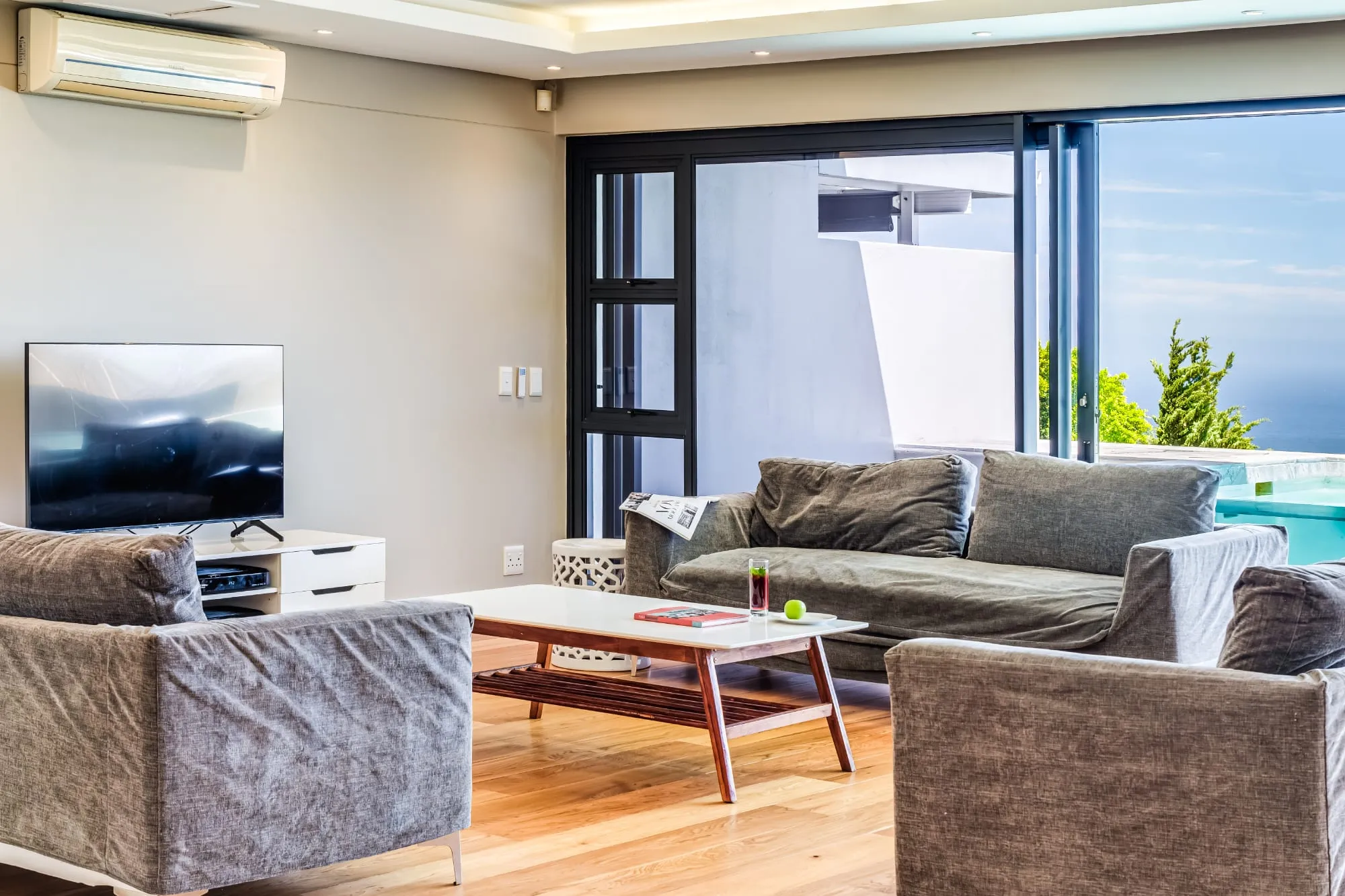 property_c7c5797d-c76d-4cd6-9a8e-f10b39f2a7d7_33