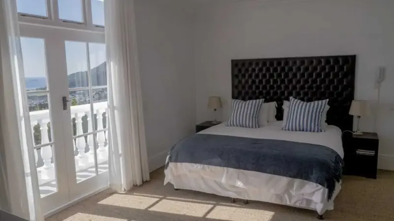 Camps Bay Views in Bakoven – photo 19
