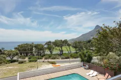 Fulham Road Apartment in Camps Bay – photo 4 thumbnail
