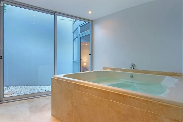property_c8562c79-5d8d-4ace-9740-e89934e836ae_22