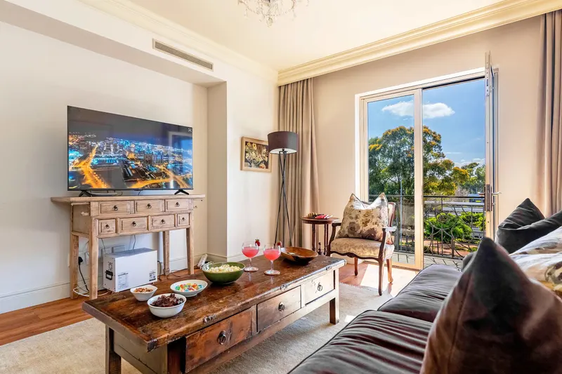 Cape Royale 203 in Green Point – photo 5