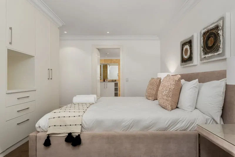 Camps Bay Gem in Camps Bay – photo 11