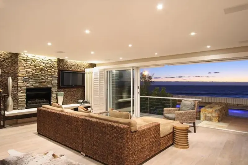 Glen Beach Bungalow in Camps Bay – photo 9