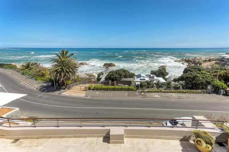 Bakoven Sunsets Luxury Apartment in Camps Bay – photo 3