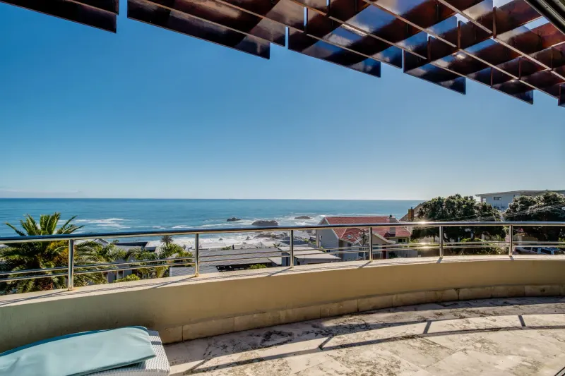 Lions Crest in Camps Bay – photo 30