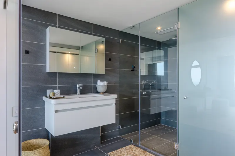 Geneva 24 A in Camps Bay – photo 34