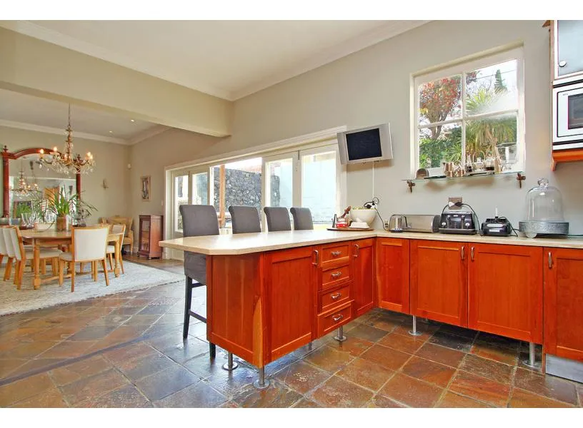 property_c9ff40e1-e8e6-4cd3-ad79-df22903d53f4_14