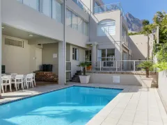 Lago in Camps Bay – photo 9 thumbnail