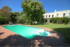 Fernwood House in Newlands – photo 2 thumbnail
