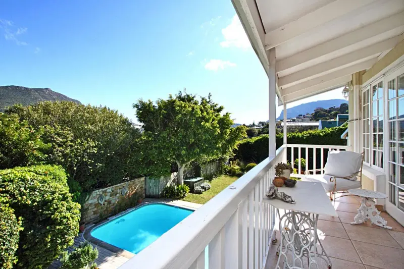 Hout Bay Darling Villa in Scott Estate – photo 19