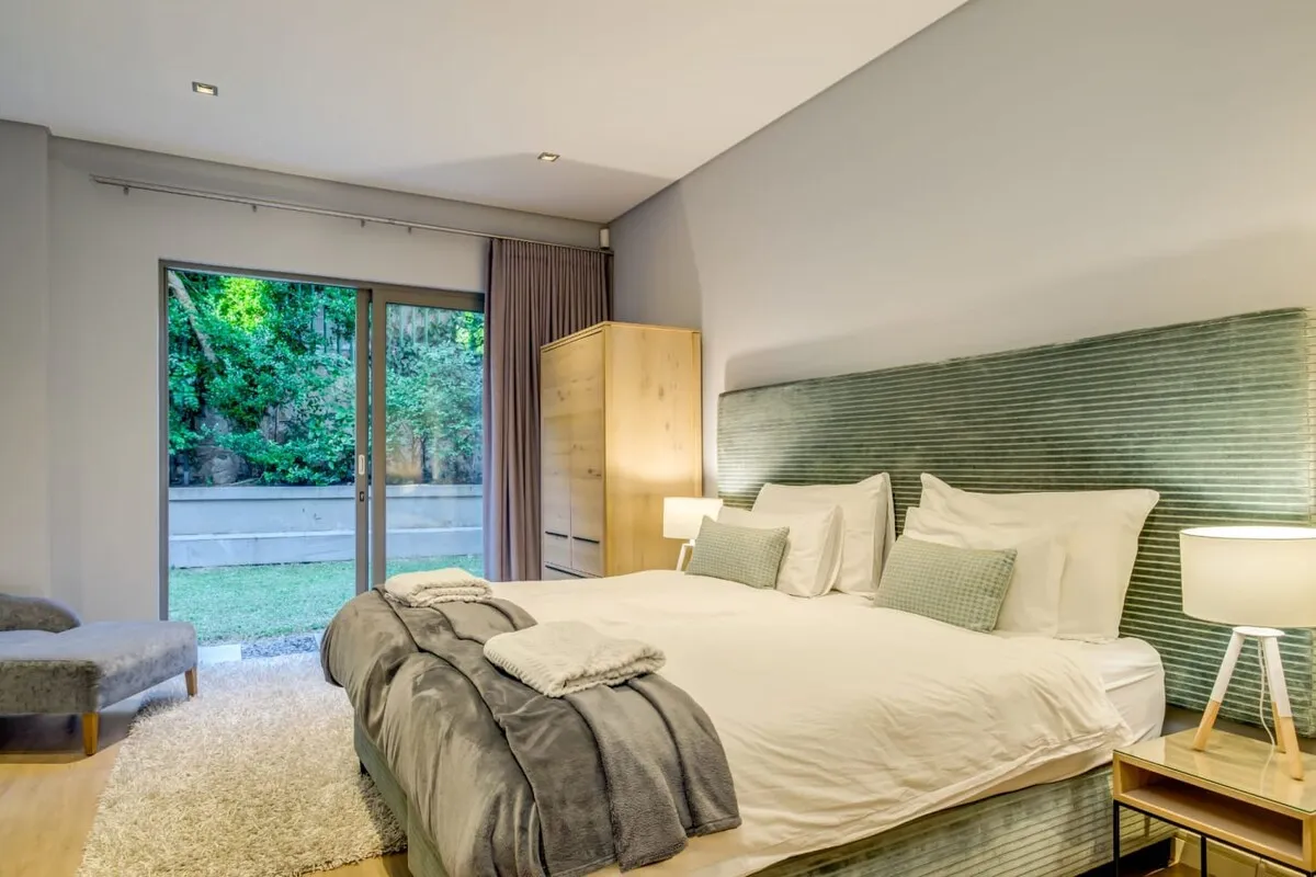property_ca808d96-03d9-44d3-bedd-c42e2f2f3bc2_46