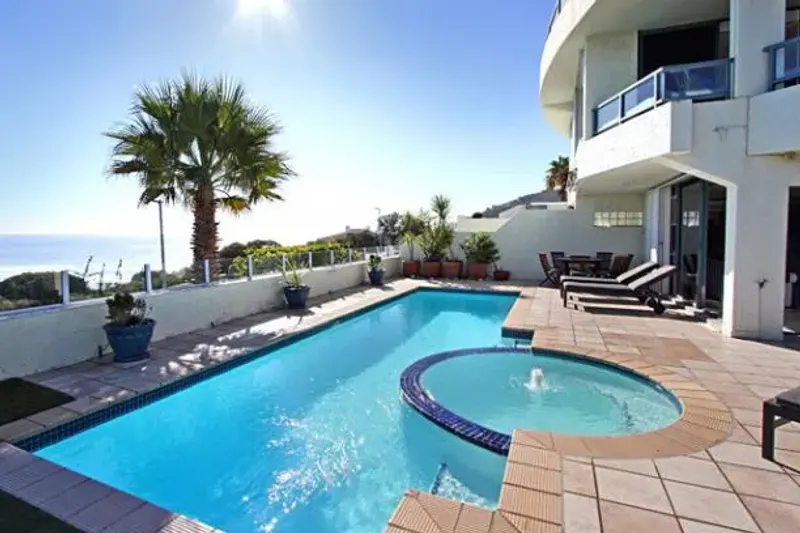 Clifton Nautica in Camps Bay – photo 8