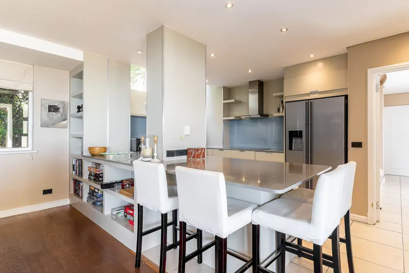 Tree Villa in Camps Bay – photo 19