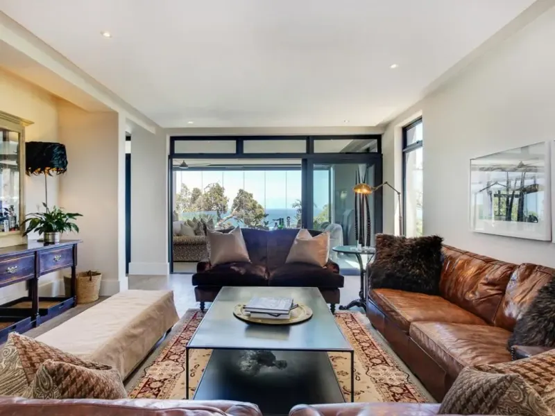 Meadows in Camps Bay – photo 18