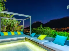 Mirtha's Tamboerskloof House in Tamboerskloof – photo 13 thumbnail