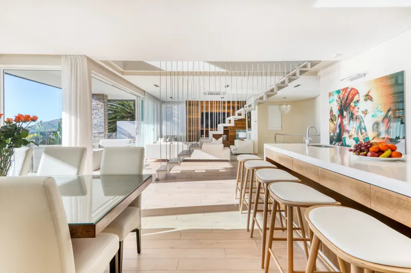 Medburn Luxury Villa in Camps Bay – photo 2
