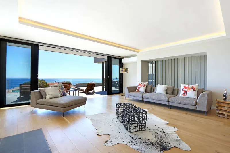 20 Finchley Villa in Camps Bay – photo 4