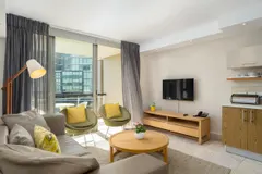 Quays Apartment in Foreshore – photo 3 thumbnail