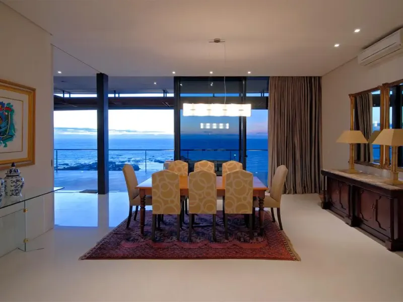 Clifton Iconic Villa in Camps Bay – photo 19