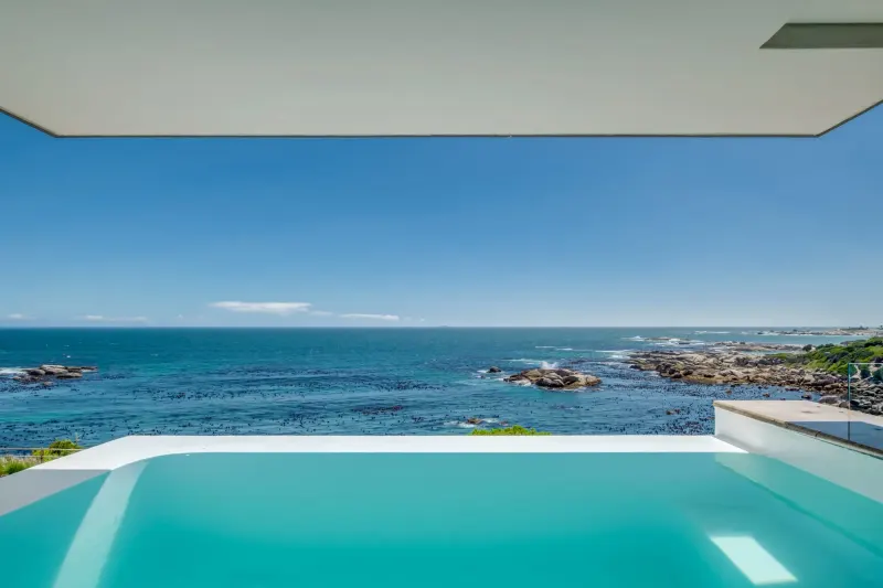 Bali Luxury Suite E in Camps Bay – photo 8