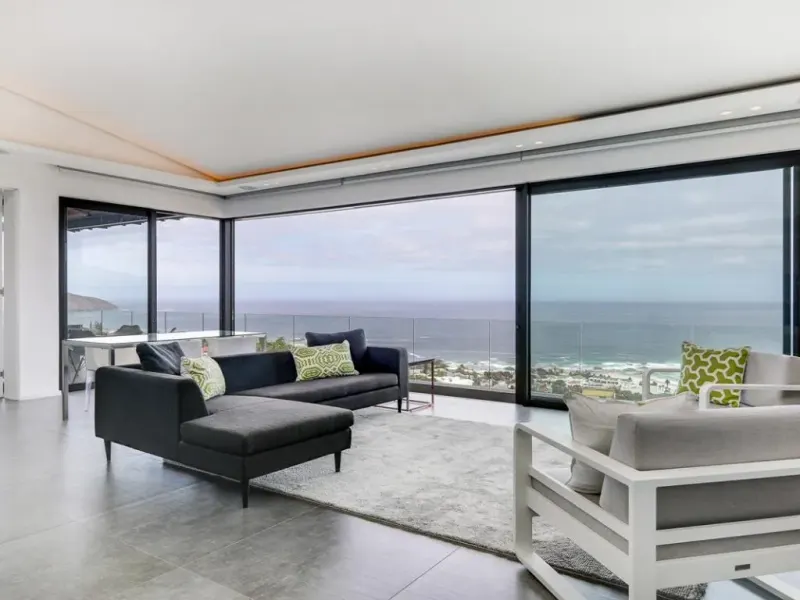 Skyline Views in Camps Bay – photo 9