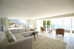 Medburn Apartment  in Camps Bay – photo 1 thumbnail