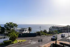 Tide View Villa in Camps Bay – photo 3 thumbnail