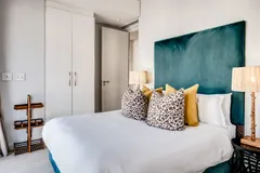 304 on N in Green point – photo 14 thumbnail