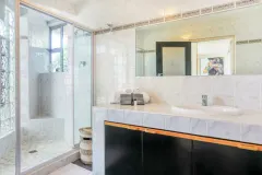 Ocean View Oasis - Camps Bay Loft with pool in Bakoven – photo 7 thumbnail
