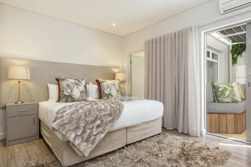 Serenity Bay in Bantry Bay – photo 29