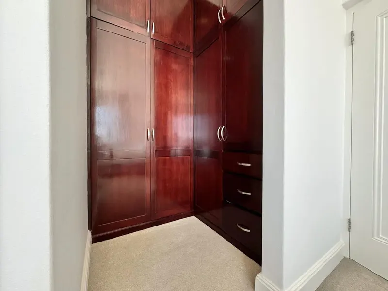 Ocean View Elegance in Bantry Bay – photo 26